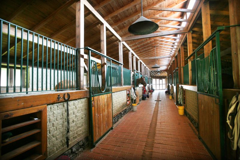 Horse Barn Construction in Kansas City, KS